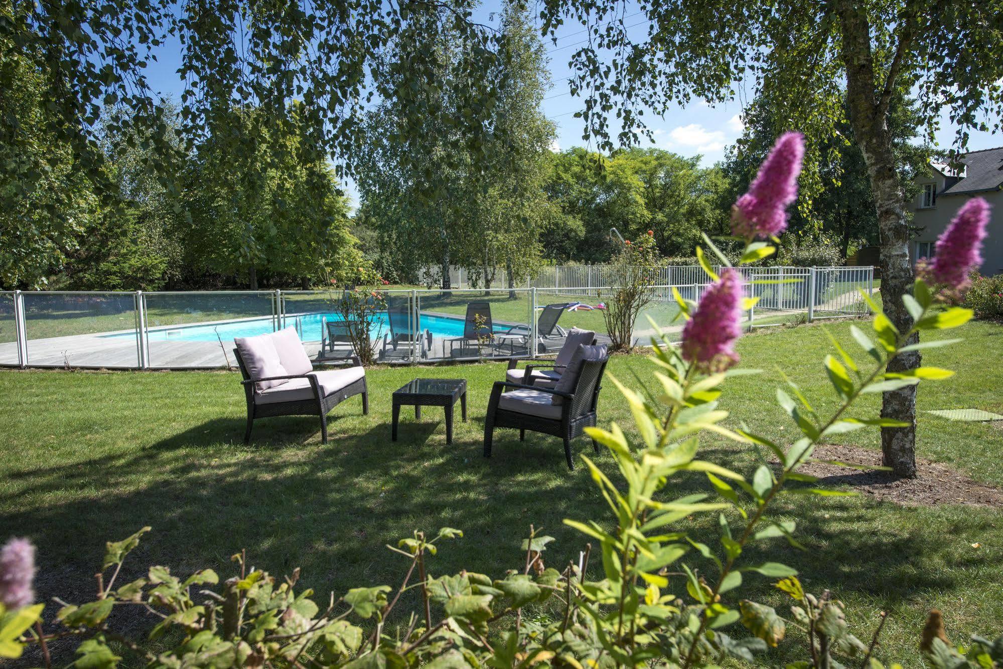 The Originals City, Hotel La Saulaie, Saumur Ouest 두라퐁테인 외부 사진